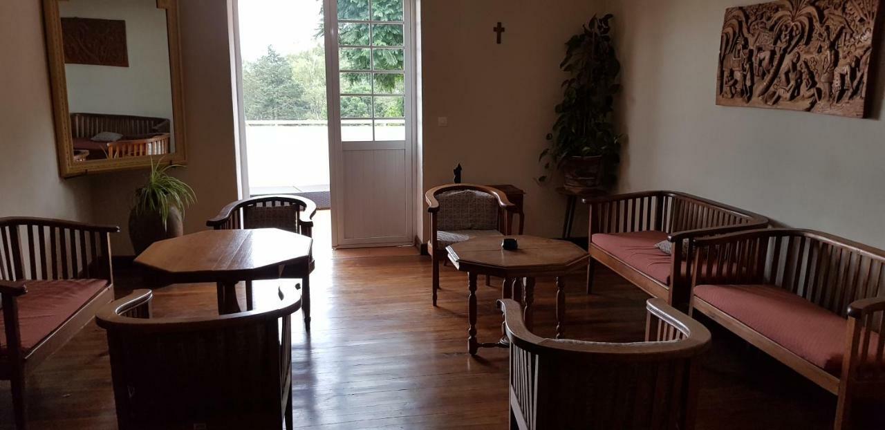 Lovasoa 4C Hotel Antsirabe Ngoại thất bức ảnh